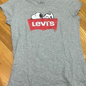 Levis tshirt